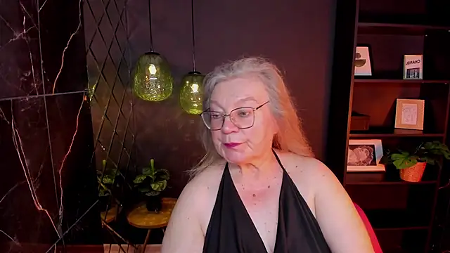 Snapshot of NataliMellow chatting on June 2026 01:11:01 PM NataliMellow online show from June 2026 01:11:01 PM
