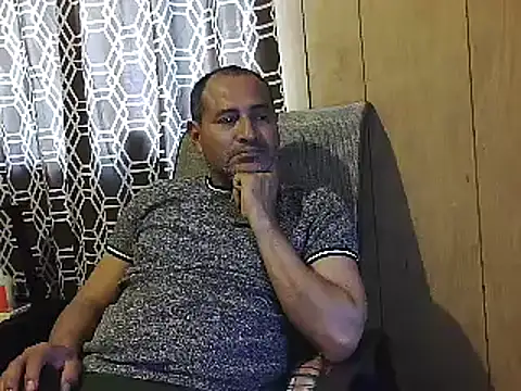 Snapshot of dantehot2020 chatting on February 2025 10:06:02 PM dantehot2020 online show from February 2025 10:06:02 PM
