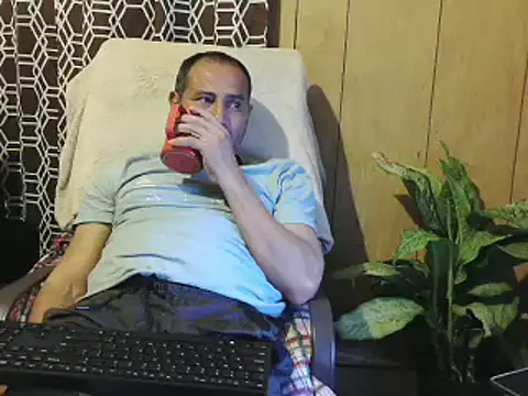 Snapshot of dantehot2020 chatting on February 2025 01:30:02 AM dantehot2020 online show from February 2025 01:30:02 AM