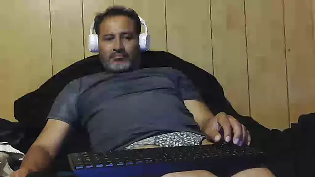 Snapshot of dantehot2020 chatting on October 2025 12:52:02 AM dantehot2020 online show from October 2025 12:52:02 AM