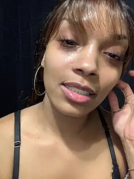 Rakiyahcharms online show from February 2026 03:55:02 AM