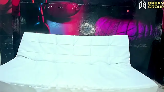 AmazingPartys online show from February 2026 07:50:02 PM