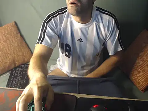 Snapshot of MarkReeds chatting on December 2024 06:00:02 AM MarkReeds online show from December 2024 06:00:02 AM