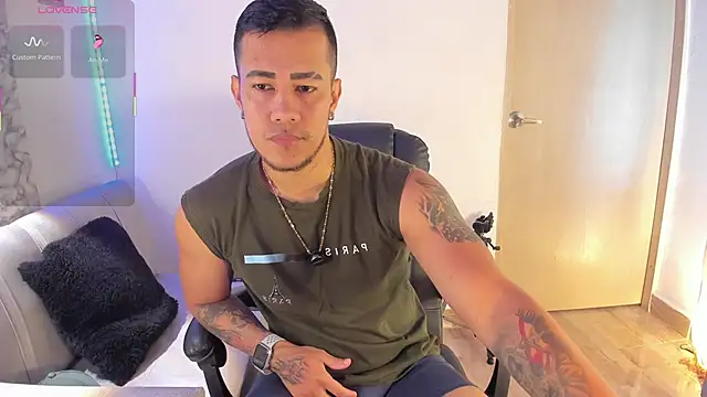 CRAZYBOYLOVE online show from February 2026 02:12:02 PM