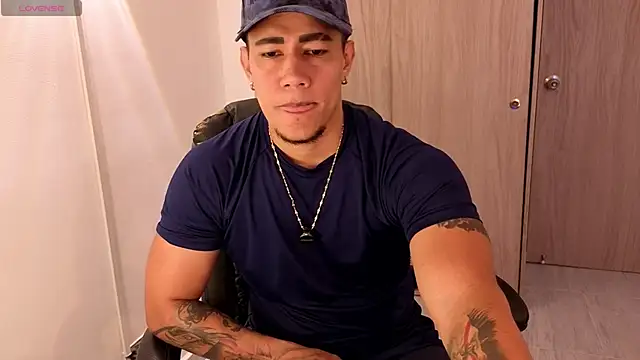 CRAZYBOYLOVE online show from February 2026 11:26:01 AM