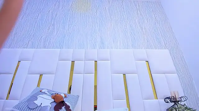 Snapshot of cristinapuerta_ chatting on December 2024 06:01:02 PM cristinapuerta online show from December 2024 06:01:02 PM