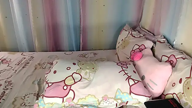 hersheykisses07 online show from May 2026 05:03:01 AM