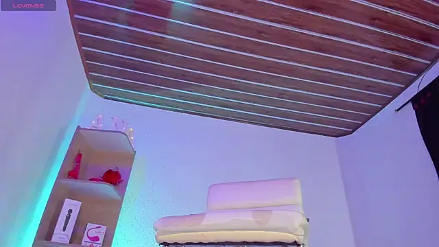 anastasia bee online show from December 2024 02:27:01 PM