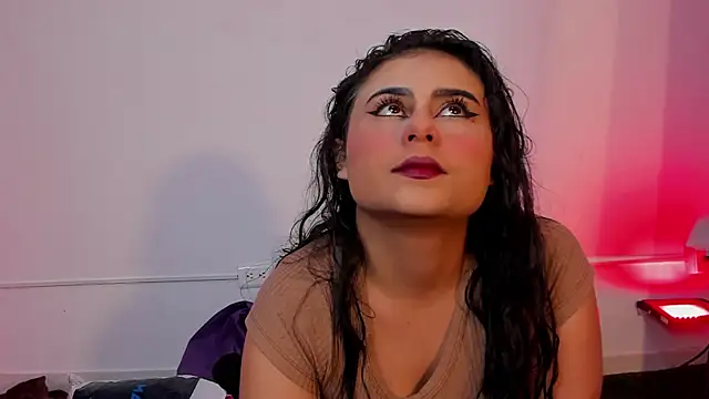 AbbyTaylorr online show from November 2025 08:41:02 PM