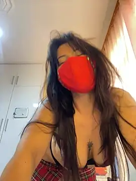 White-Petite online show from April 2026 12:29:02 PM