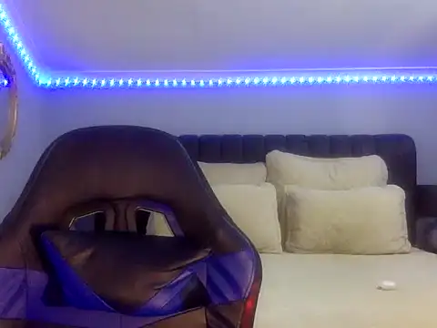 BOOTYBANGER24xx online show from September 2025 01:28:01 AM