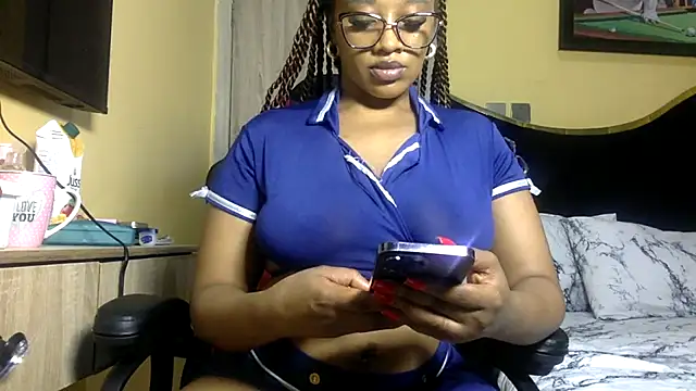 Snapshot of BOOTYBANGER24xx chatting on July 2026 10:10:01 AM BOOTYBANGER24xx online show from July 2026 10:10:01 AM