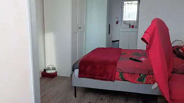 Snapshot of HotSpicyGujju chatting on December 2025 09:58:02 AM HotSpicyGujju online show from December 2025 09:58:02 AM