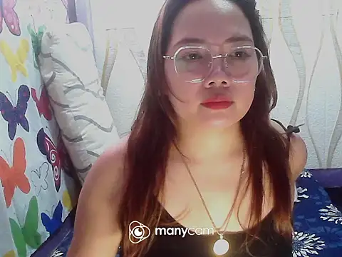 BURBERRY69 online show from October 2025 12:39:02 AM