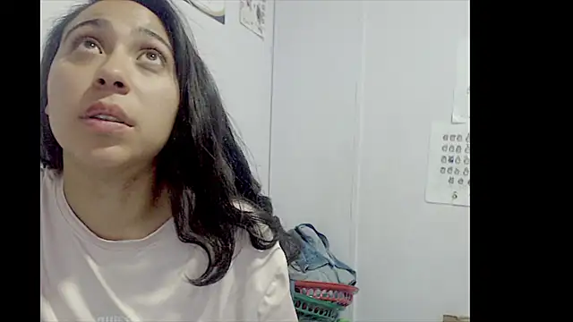 Snapshot of lizztaylor535 chatting on March 2025 03:20:02 PM lizztaylor535 online show from March 2025 03:20:02 PM