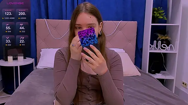 Janie JJ Curvie online show from March 2026 01:30:01 AM