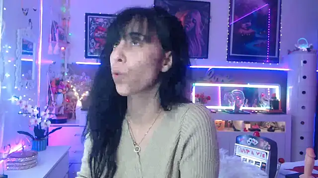 Snapshot of misscectito13 chatting on February 2025 02:32:01 PM misscectito13 online show from February 2025 02:32:01 PM