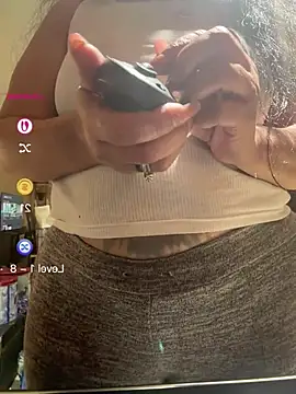 PichyPrettyPussy online show from June 2026 02:39:02 PM