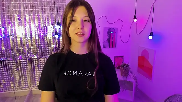 Snapshot of ElizaMild chatting on December 2024 01:11:02 PM ElizaMild online show from December 2024 01:11:02 PM