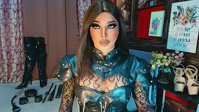 Snapshot of trixxielicious chatting on December 2025 01:21:02 AM trixxielicious online show from December 2025 01:21:02 AM