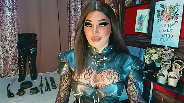 Snapshot of trixxielicious chatting on December 2025 03:19:01 PM trixxielicious online show from December 2025 03:19:01 PM