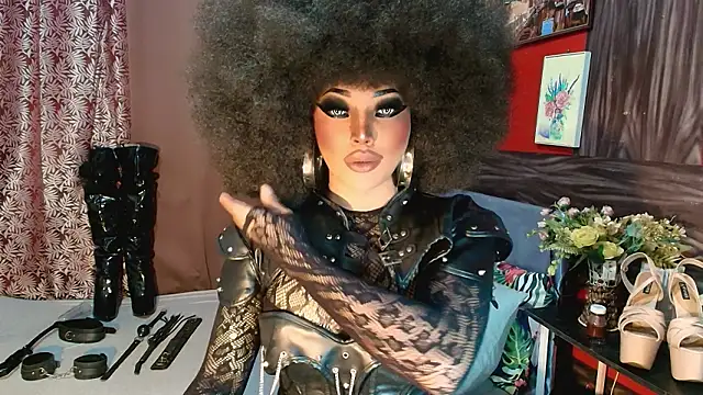 Snapshot of trixxielicious chatting on February 2026 08:16:02 PM trixxielicious online show from February 2026 08:16:02 PM