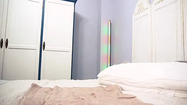 new dee online show from March 2025 12:22:01 PM