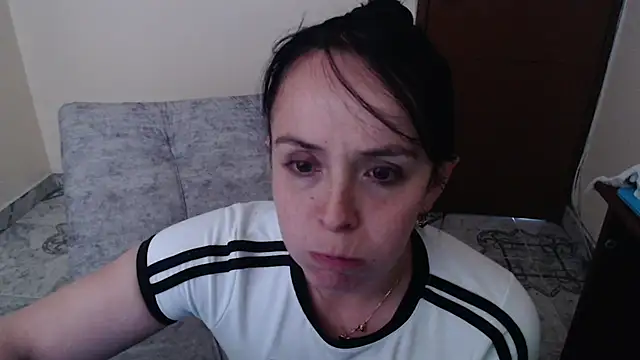 Snapshot of antara_hotgirl chatting on October 2025 09:15:02 PM antara hotgirl online show from October 2025 09:15:02 PM