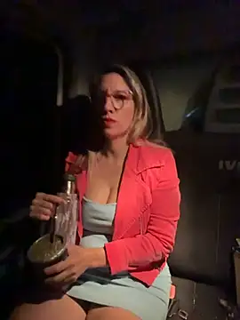 Gatitacarlita online show from November 2025 07:52:02 AM