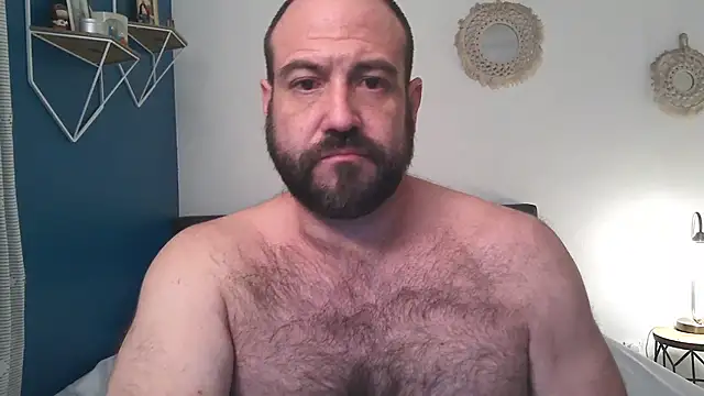 iramos491 online show from October 2025 01:09:02 PM