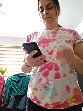 Snapshot of IsabelleCraft chatting on January 2026 09:36:02 AM IsabelleCraft online show from January 2026 09:36:02 AM