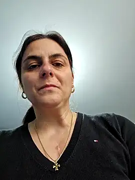 Snapshot of IsabelleCraft chatting on February 2026 11:22:01 AM IsabelleCraft online show from February 2026 11:22:01 AM