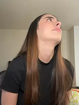 swrennn19 online show from January 2025 06:43:01 PM