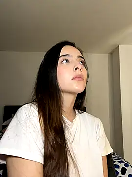 swrennn19 online show from October 2025 03:43:01 PM