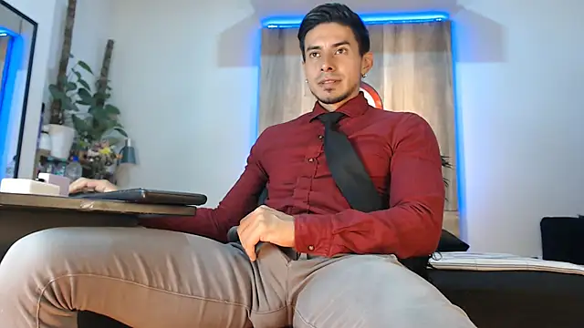 Andrew 4  online show from April 2026 03:07:02 AM