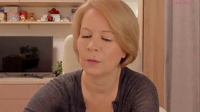 Jenny Evans online show from February 2026 07:55:02 PM