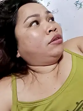 XXLorie 02 online show from March 2025 10:56:02 AM