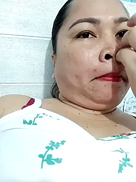 XXLorie 02 online show from September 2025 01:20:02 AM