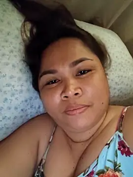 XXLorie 02 online show from April 2026 06:02:02 AM