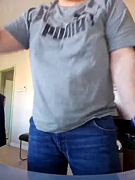 Andrew1900529 online show from February 2025 01:22:01 PM