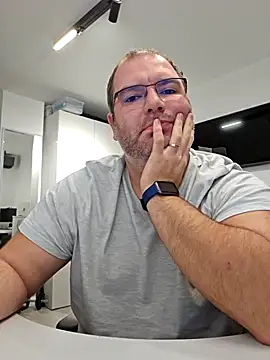 Andrew1900529 online show from October 2025 08:51:02 PM