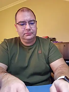 Andrew1900529 online show from October 2025 07:23:02 AM