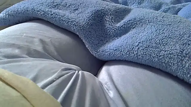 perescam online show from November 2025 03:45:01 PM