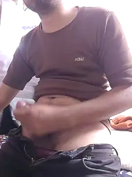 HotBoyOm online show from February 2025 05:29:01 AM