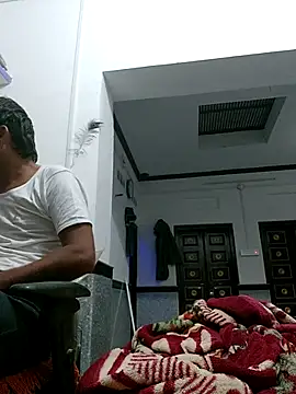 HotBoyOm online show from November 2025 06:29:02 PM