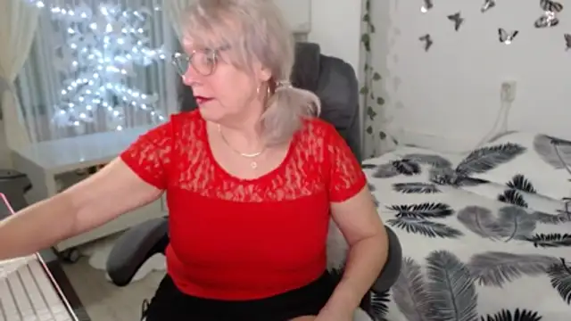 Ghertrude52 online show from March 2026 05:33:01 AM