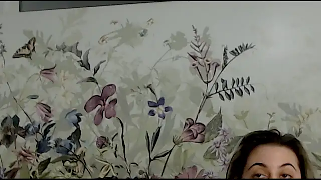 RoseDiamond06 online show from February 2025 03:28:02 PM