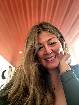 emma tour online show from November 2025 09:14:02 PM