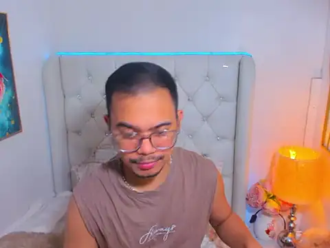 AsianZero online show from April 2026 05:21:02 PM