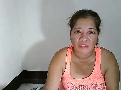 Snapshot of wethornypussy4u chatting on January 2025 07:46:01 AM wethornypussy4u online show from January 2025 07:46:01 AM